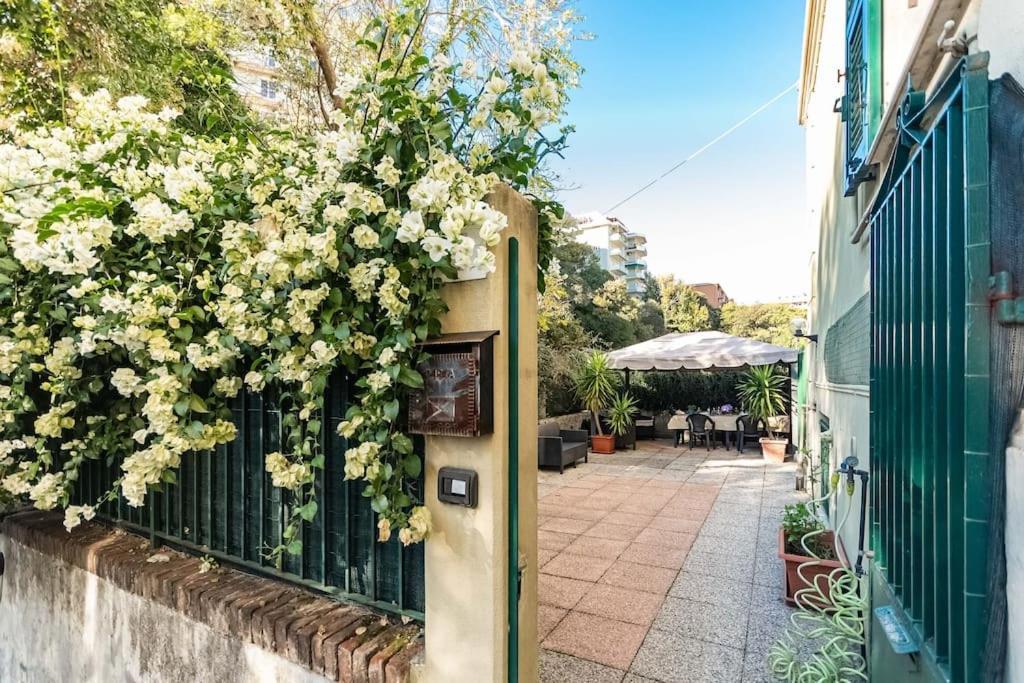 Genova Garden, Vicino Al Gaslini E Boccadasse Apartment Exterior foto